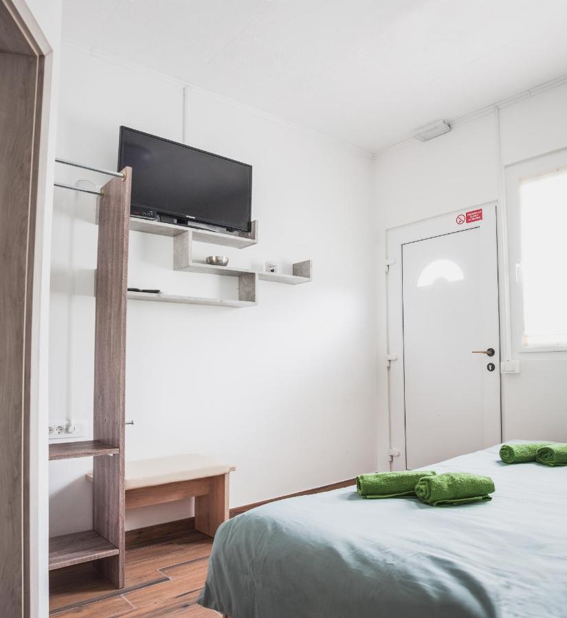 Apartmaji Hrast - Podbela Exteriör bild